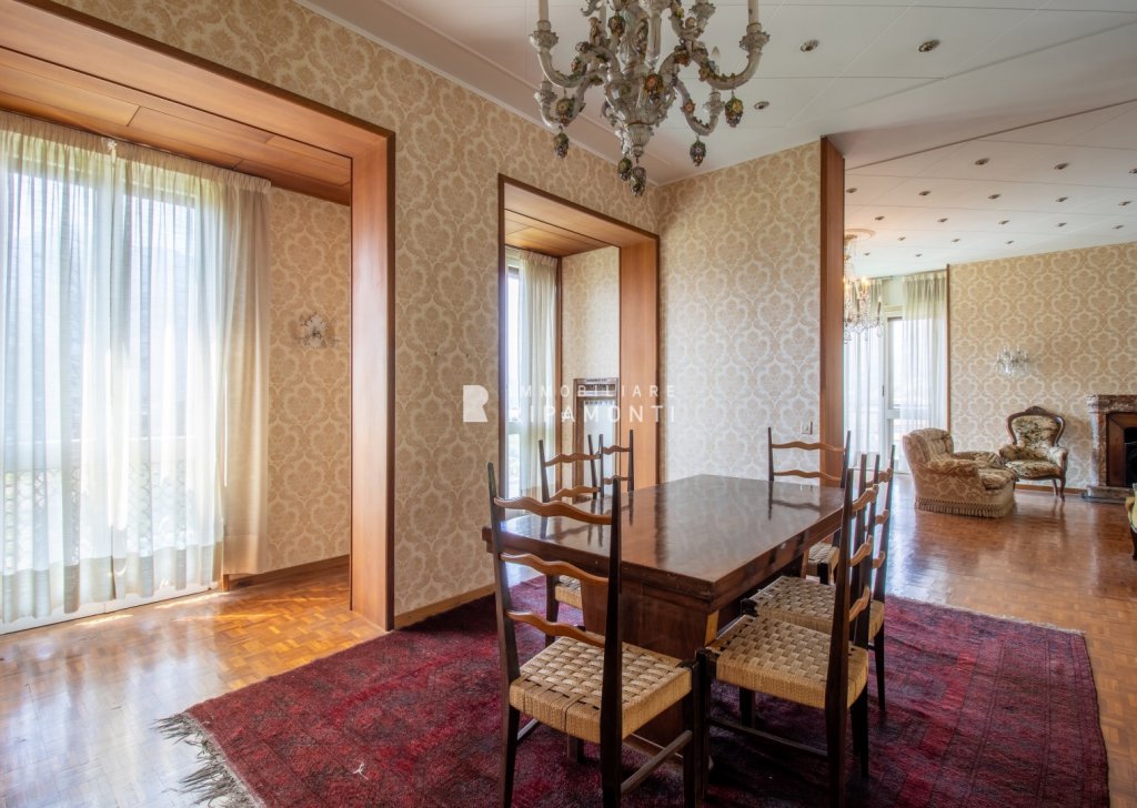 Villa in vendita  corso Bergamo 32, Lecco, località Maggianico/ S.Ambrogio