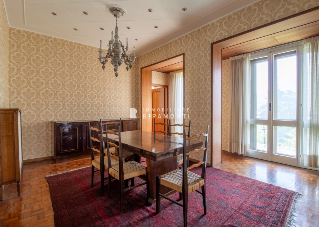 Villa in vendita  corso Bergamo 32, Lecco, località Centro