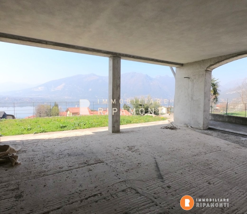 Villa a schiera Oggiono LC1338154